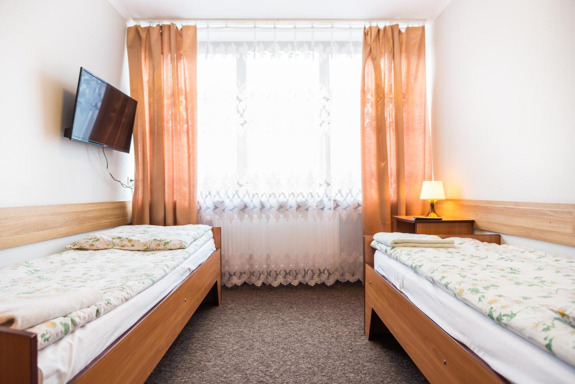 Dobre Miejsce Dom Rekolekcyjny Kompleks wypoczynkowy 2*